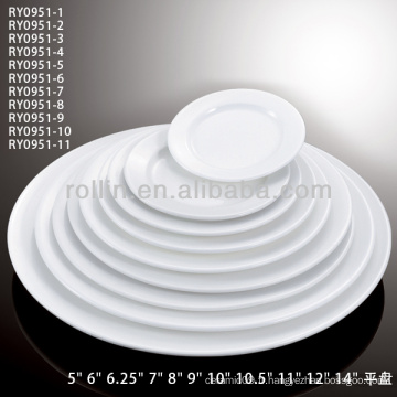 Plateau rond rond en porcelaine blanche